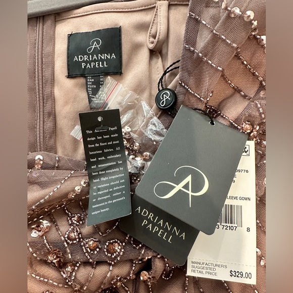 NWT - Amazing Adrianna Papel Gown - Picture 6 of 10